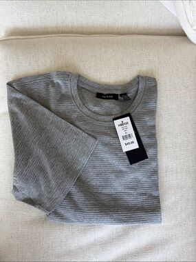 Hedge Men's Short Sleeve Crewneck Tee in Heather Gray